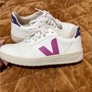 Veja White Sneakers with Pink V and Purple Heel Accent EU 37 US 6